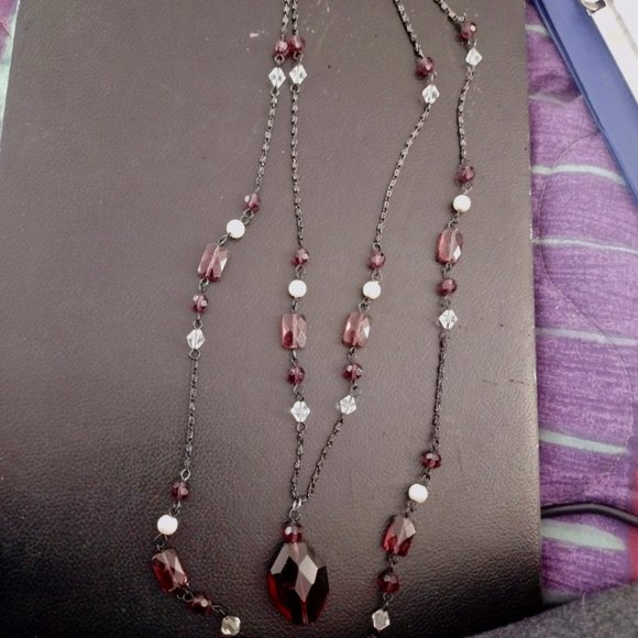 Purple and White glass beads and Pearl bead necklace - Picture 1 of 1